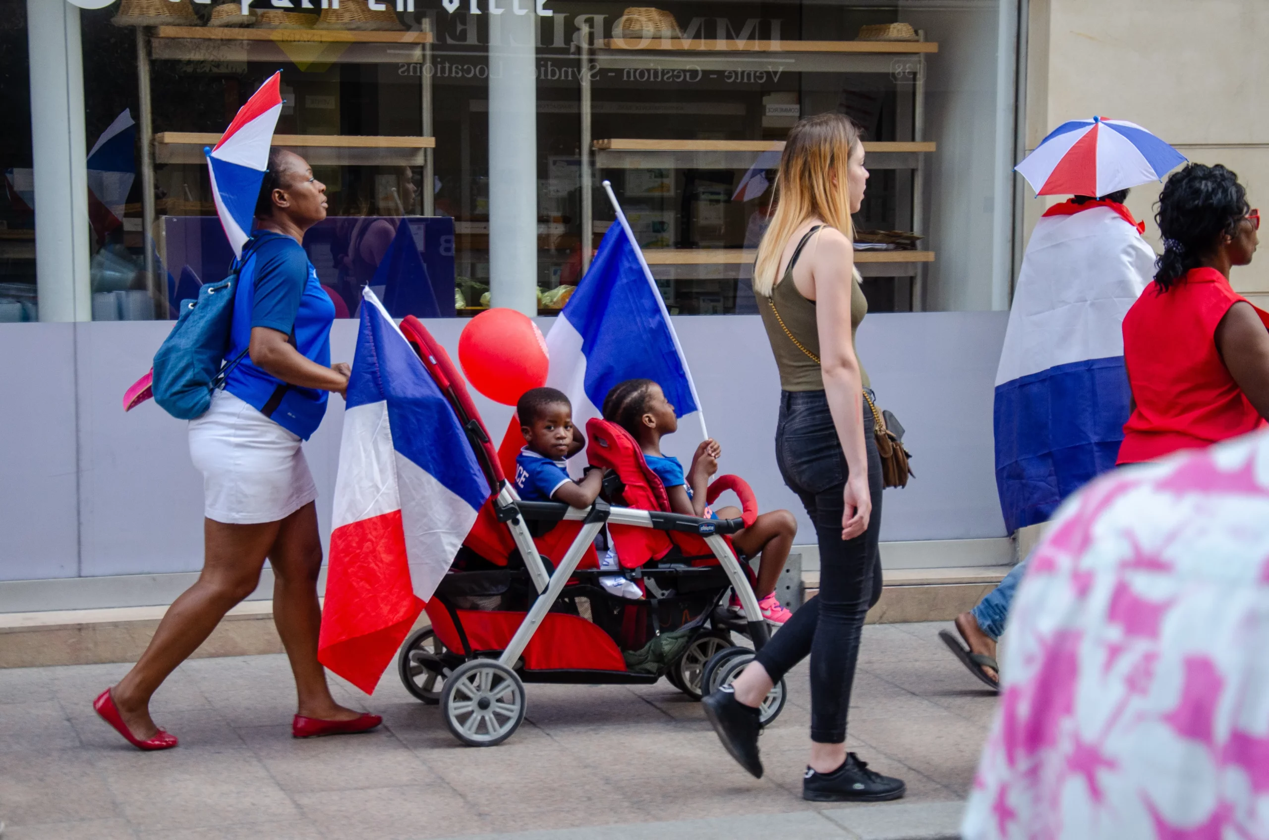La Deuxième Étoile, célébrations sur les Champs-Élysées