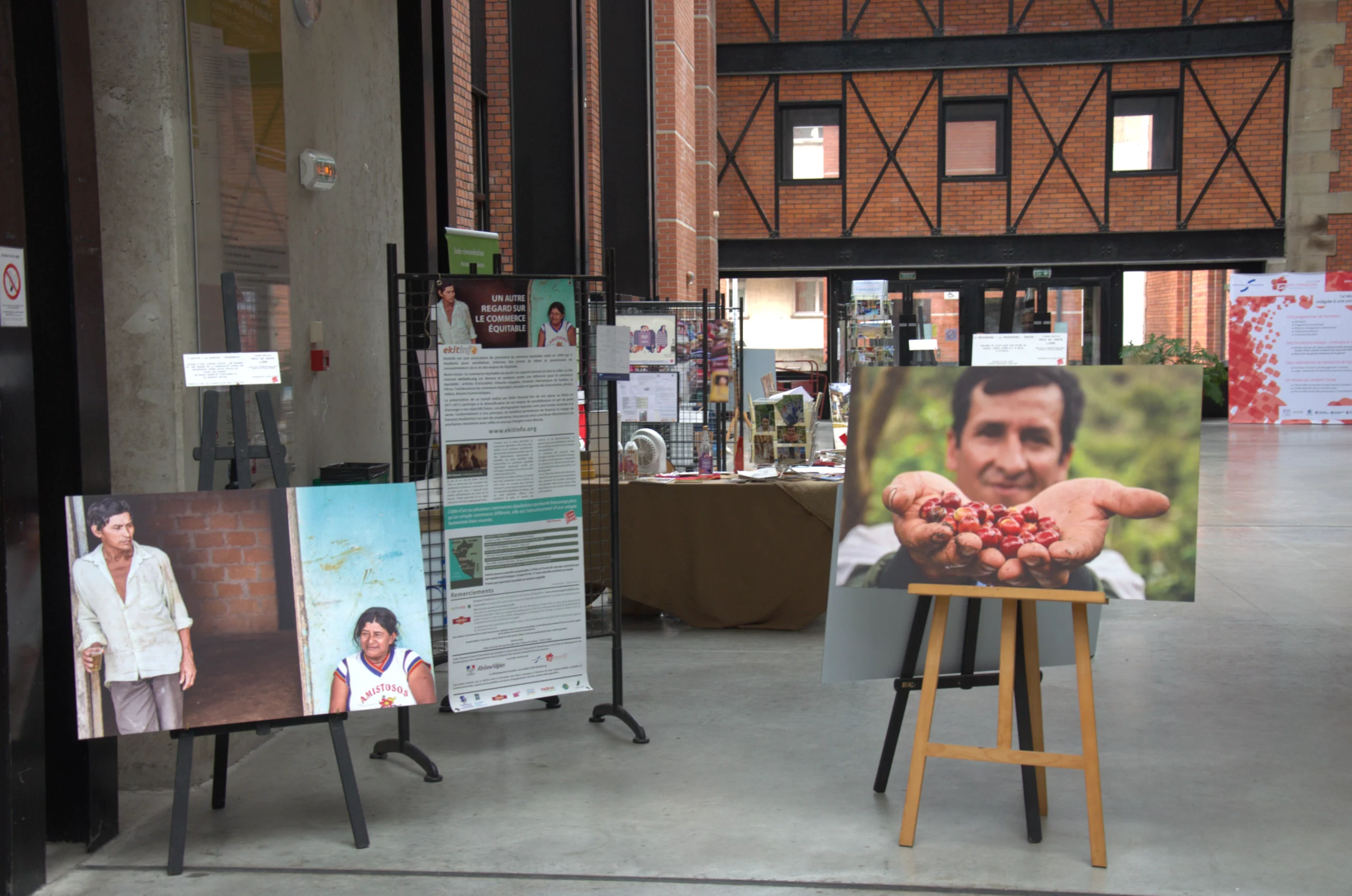 Exposition au Pôle Économie Gestion de l'Université de Strasbourg